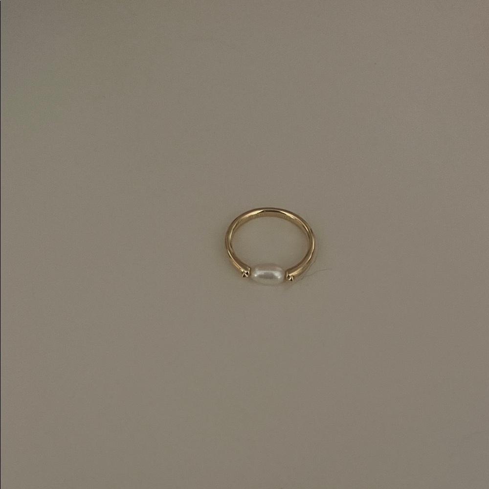 Kendra Scott Gold Ring with Pearl Accent